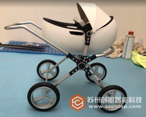 嬰兒車的設(shè)計概念和要素，吳江逆向抄數(shù)設(shè)計、逆向掃描3D高級曲面建模公司做出如下總結(jié)